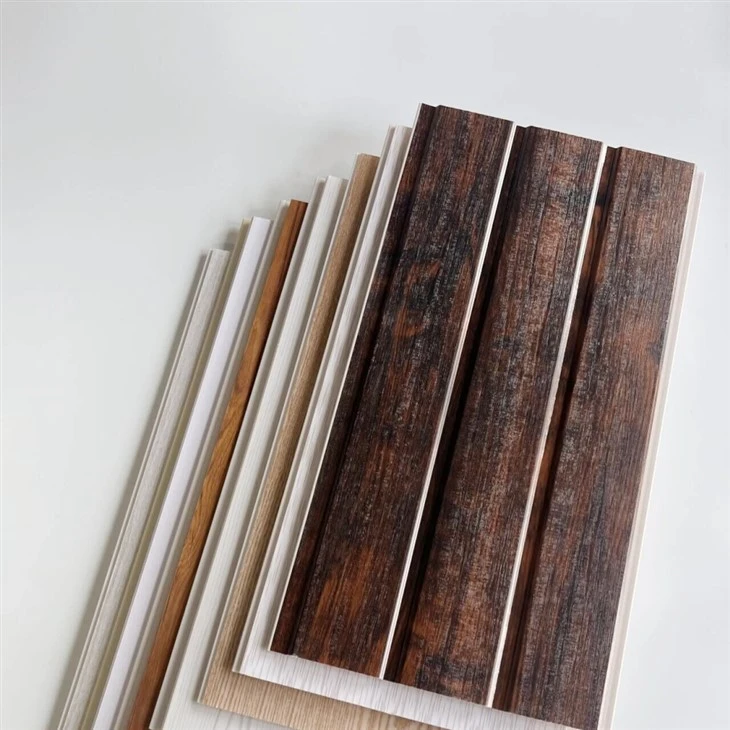 Čierny stropný panel PVC