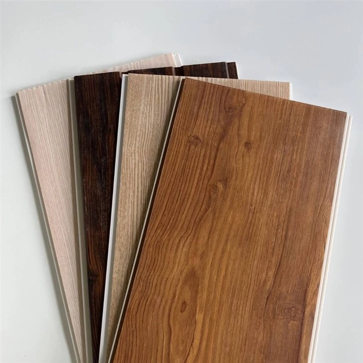 Čierny strop PVC