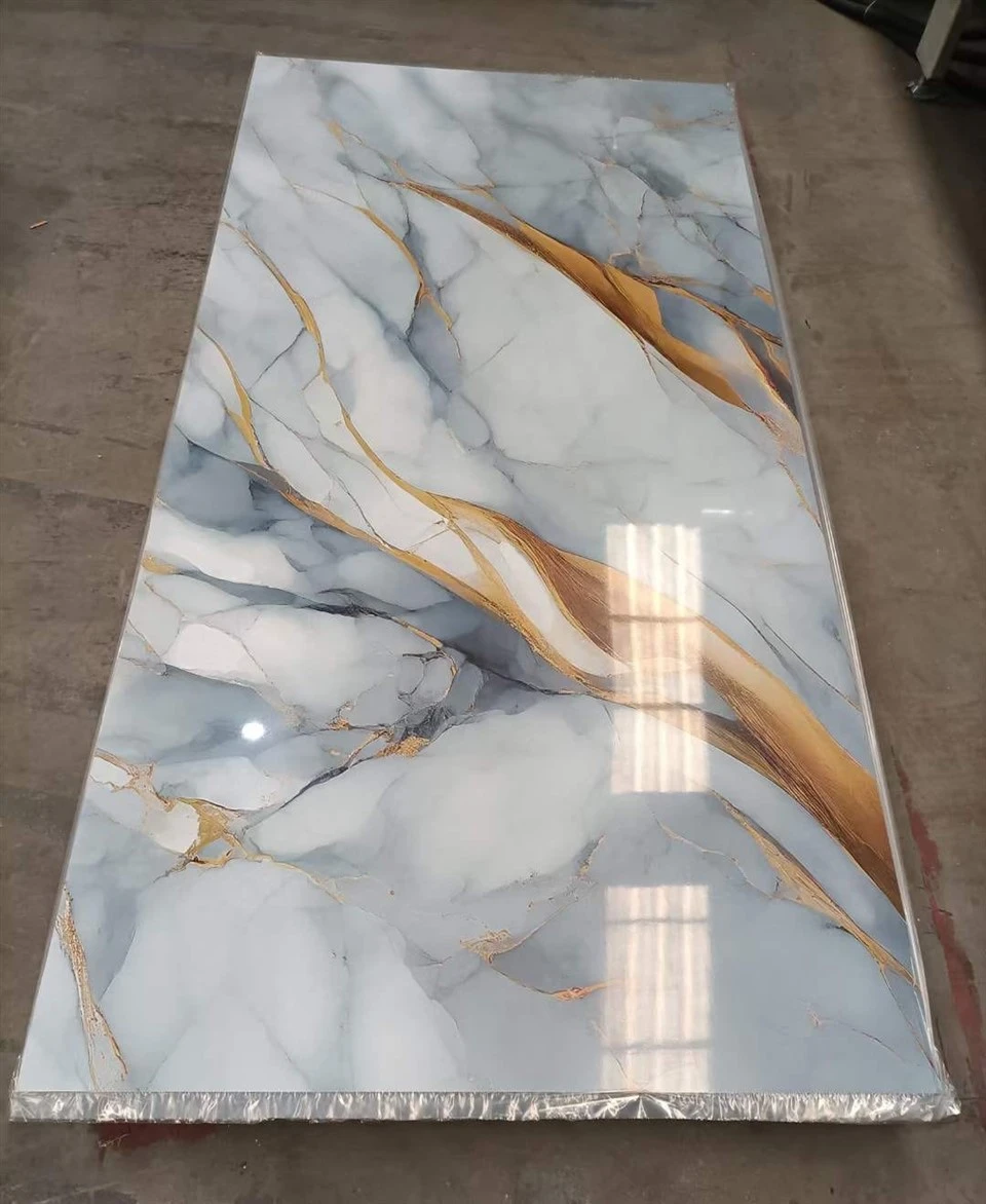 Panel PVC s mramorovým efektom
